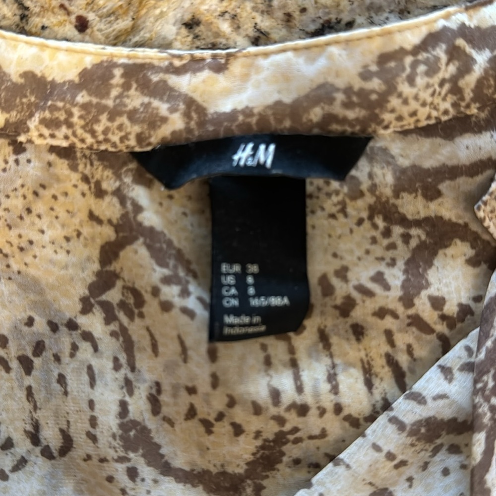 H&M animal print sleeveless blouse sz 8 - Picture 8 of 9